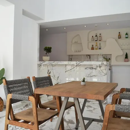 Aparthotel Iades Afytos