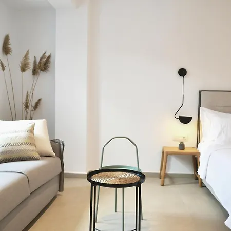 Iades Aparthotel 4*