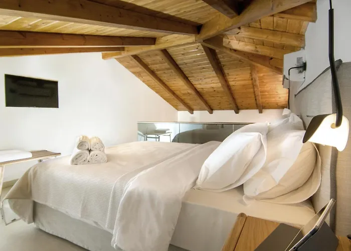 Hotel de apartamente Iades