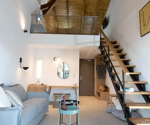 Hotel de apartamente Iades