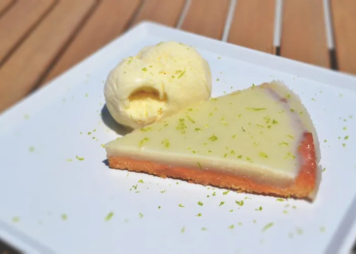 Iades Hotel de apartamente