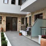 Iades Afytos