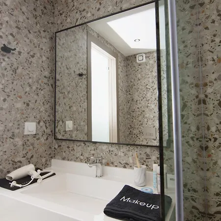 Hotel apartamentowy Iades 4*