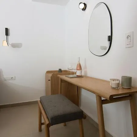 Iades Aparthotel *