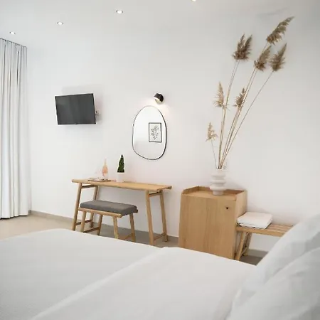 Iades Апарт-отель 4*