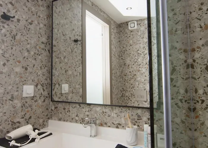 Apartahotel Iades 4*